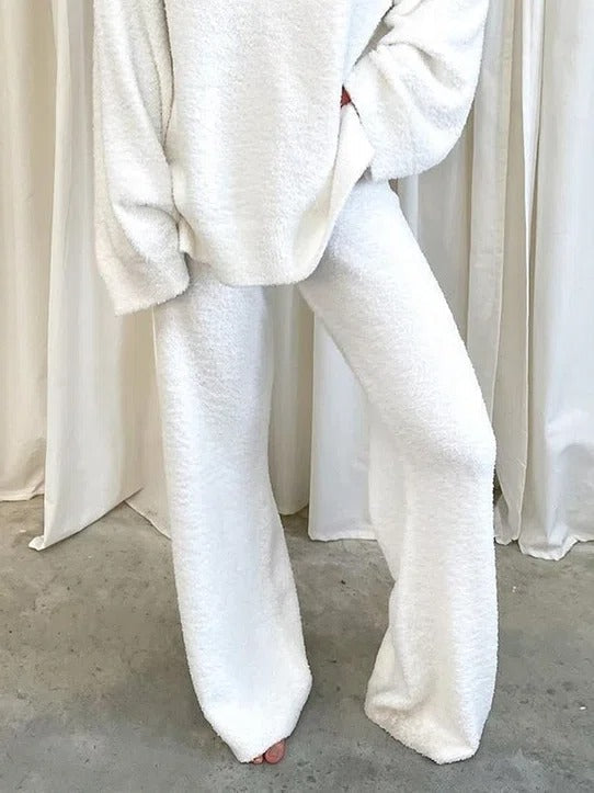 White Solid Casual Sweater Suit