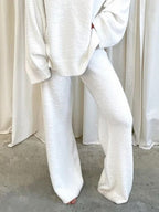 White Solid Casual Sweater Suit