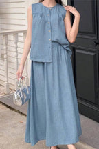 Two Piece Clothing Set Short sleeved Top And A Shaped Skirt