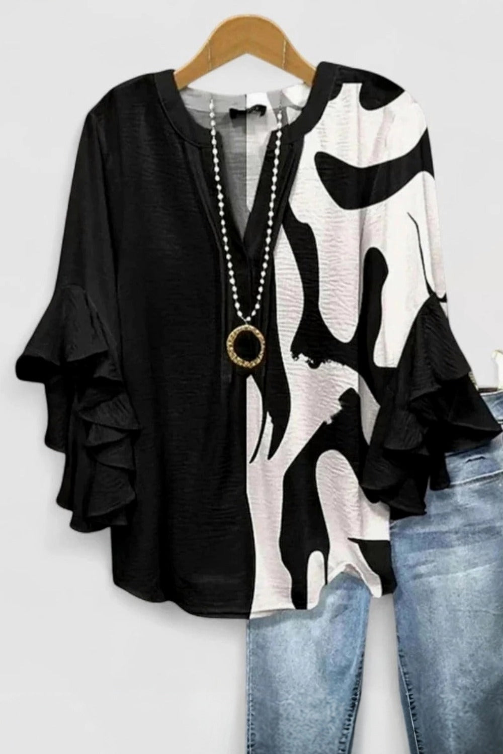 Women's  Black Casual V-Neck 3/4 Sleeve Blouse